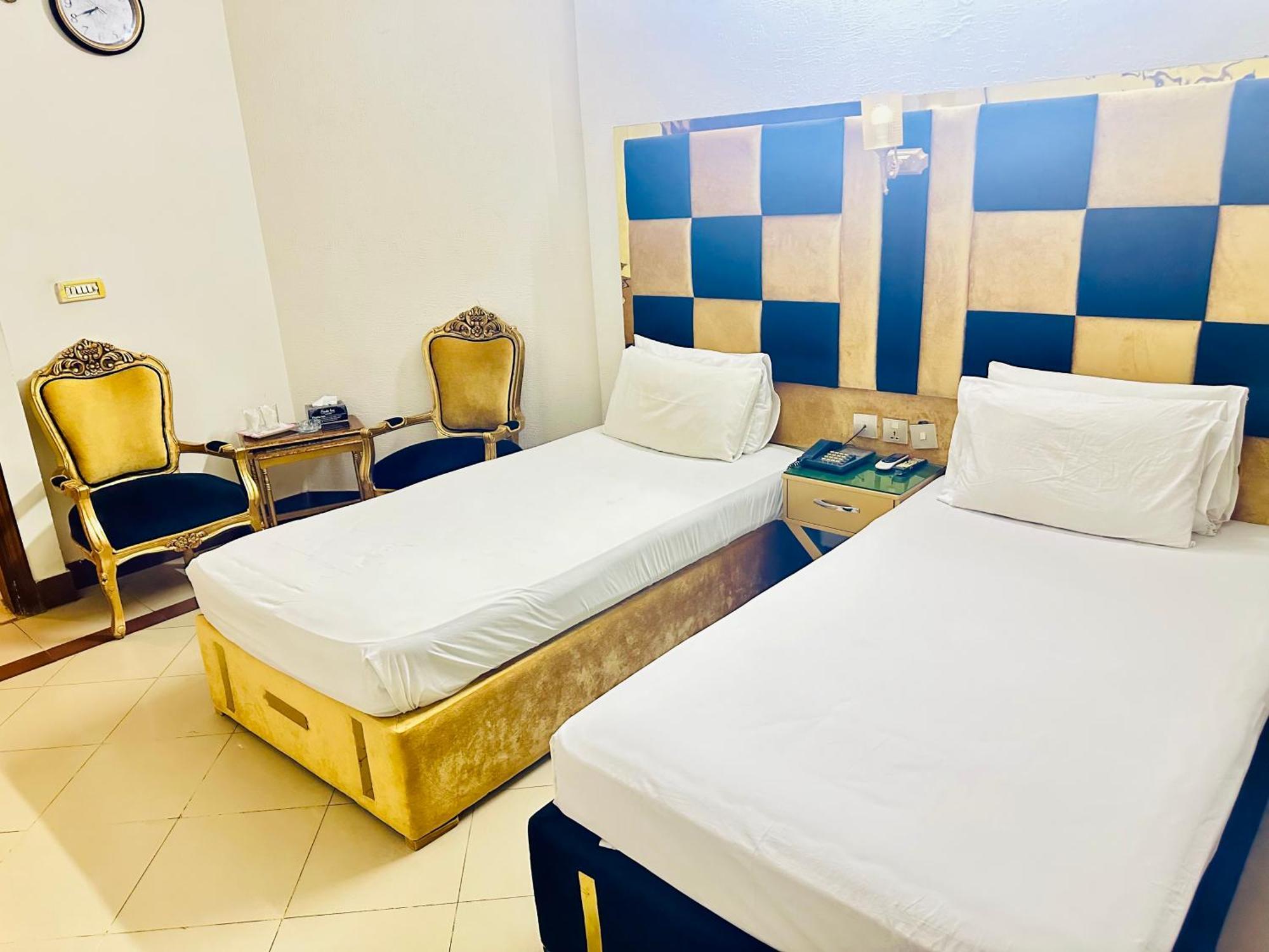 Fiesta Inn Hotel & Resorts Мултан Экстерьер фото